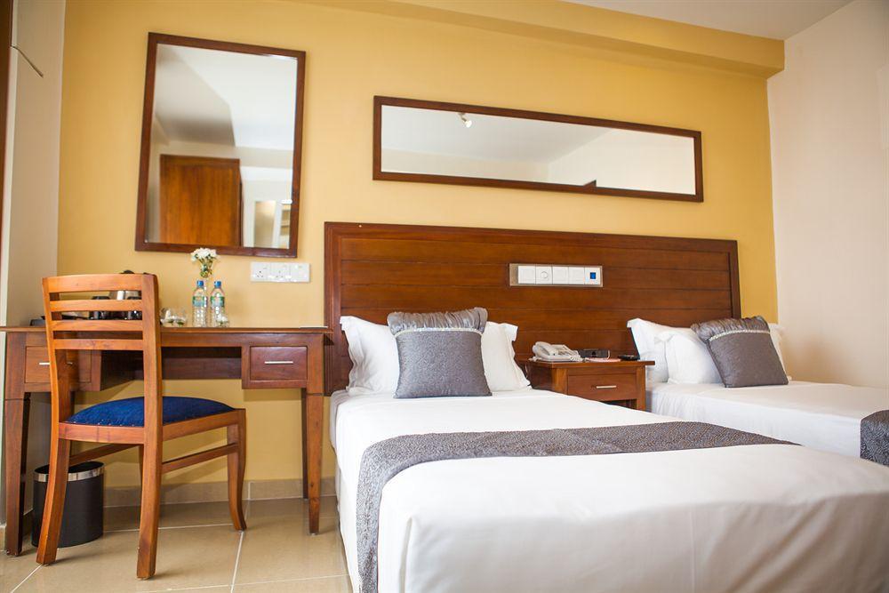 Gsh Colombo Hotel Exterior photo